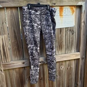 Under Armour Black and White Textured Leggings